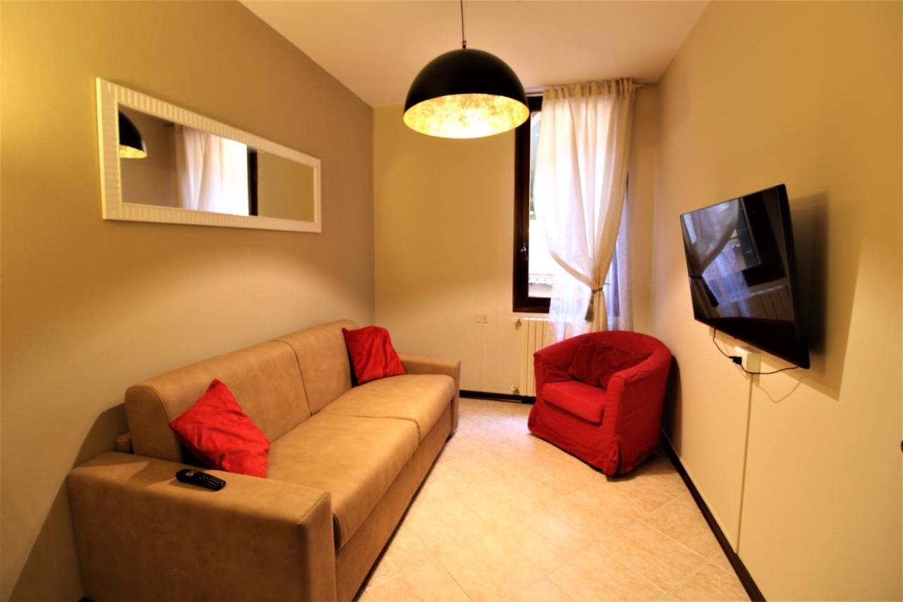 Central And Spacious Apartment Venesia Bagian luar foto